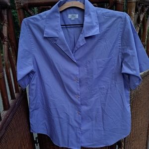 Alicia vintage shirt size 14🍭💙